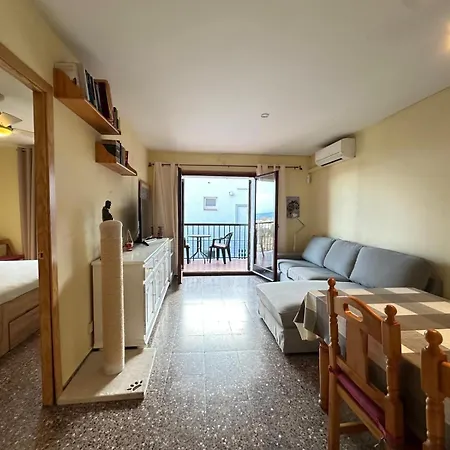 Piso Con Piscina Comunitaria Y Terraza Con Vistas * Tossa de Mar